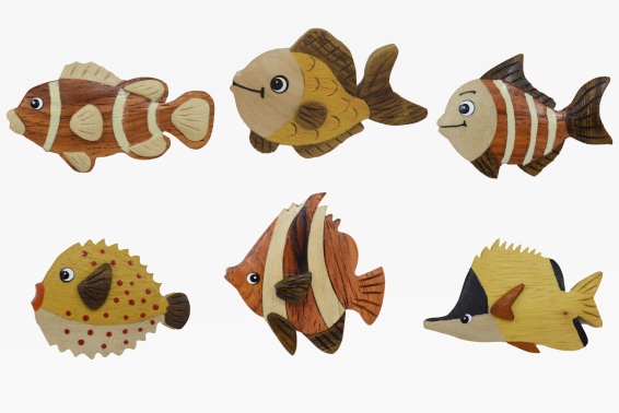 Wooden decorative fish 6 asst. (36)