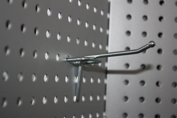 Metal stab hook length 7 cm (1)