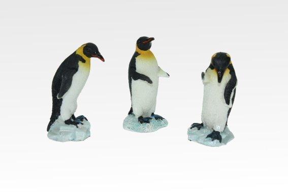 Poly king penguin 3 assorted (12)